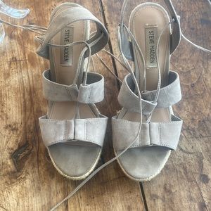 Grey Steve Madden size 8 platform wedge espadrille with leather ankle ties.